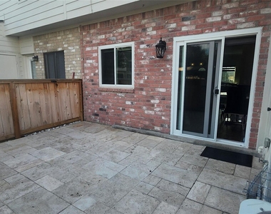 2910 Grants Lake Boulevard - Photo Thumbnail 16