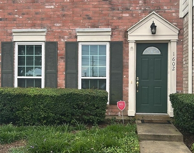 2910 Grants Lake Boulevard - Photo Thumbnail 1