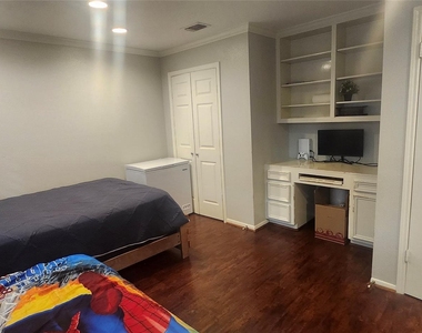 2910 Grants Lake Boulevard - Photo Thumbnail 15