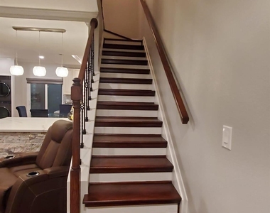 2910 Grants Lake Boulevard - Photo Thumbnail 12