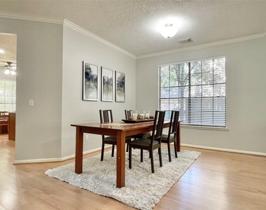 7 Windledge Place - Photo Thumbnail 13