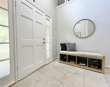 7 Windledge Place - Photo Thumbnail 4