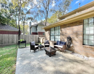 7 Windledge Place - Photo Thumbnail 45