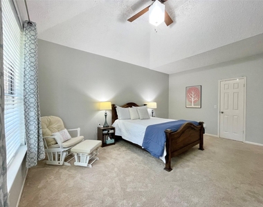 7 Windledge Place - Photo Thumbnail 24