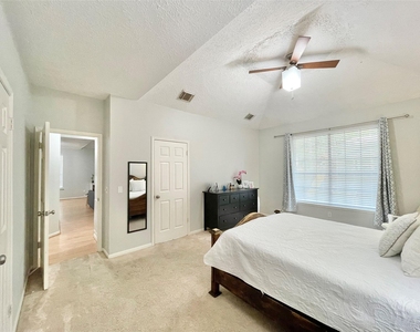 7 Windledge Place - Photo Thumbnail 25