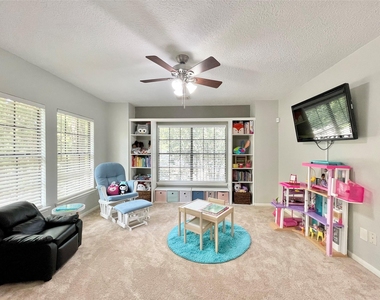 7 Windledge Place - Photo Thumbnail 32