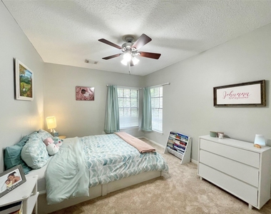 7 Windledge Place - Photo Thumbnail 37