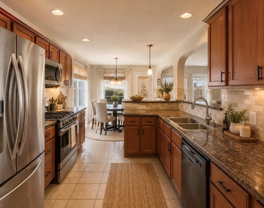 5610 Eagle Sky Blvd - Photo Thumbnail 3