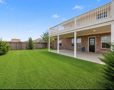 5610 Eagle Sky Blvd - Photo Thumbnail 5