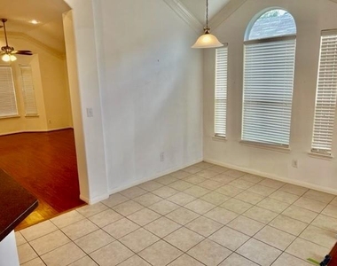 25114 Diamond Ranch Drive - Photo Thumbnail 12