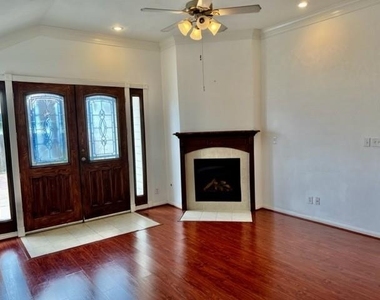 25114 Diamond Ranch Drive - Photo Thumbnail 10