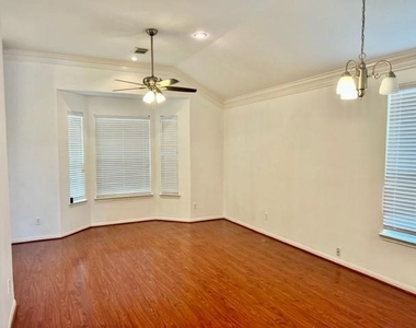 25114 Diamond Ranch Drive - Photo Thumbnail 3