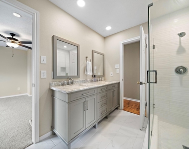 2523 Baycrest Drive - Photo Thumbnail 18