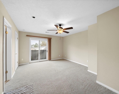 2523 Baycrest Drive - Photo Thumbnail 17