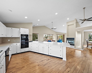 2523 Baycrest Drive - Photo Thumbnail 9