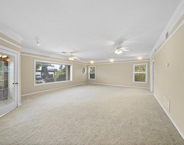 2523 Baycrest Drive - Photo Thumbnail 19