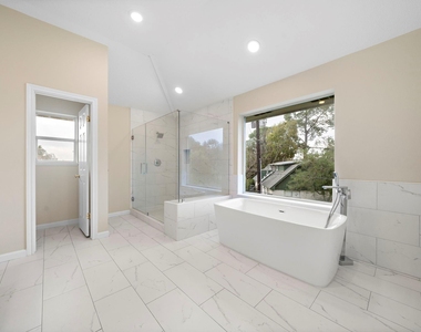 2523 Baycrest Drive - Photo Thumbnail 15