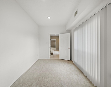 2523 Baycrest Drive - Photo Thumbnail 25