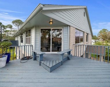 2523 Baycrest Drive - Photo Thumbnail 27