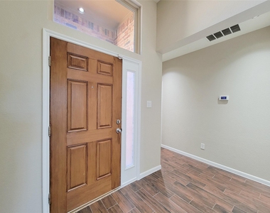 3007 Meadow Prairie Street - Photo Thumbnail 31