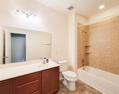 3007 Meadow Prairie Street - Photo Thumbnail 21