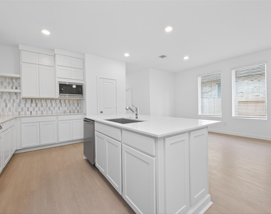 13071 Pine Trace Street - Photo Thumbnail 16