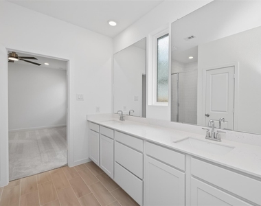 13071 Pine Trace Street - Photo Thumbnail 28