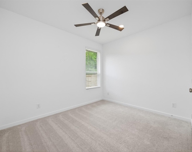 13071 Pine Trace Street - Photo Thumbnail 20