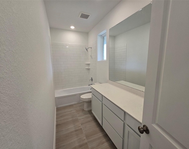 13071 Pine Trace Street - Photo Thumbnail 10