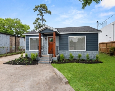 1309 Bragg Street - Photo Thumbnail 2