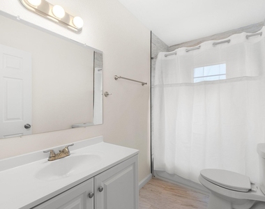 1309 Bragg Street - Photo Thumbnail 24