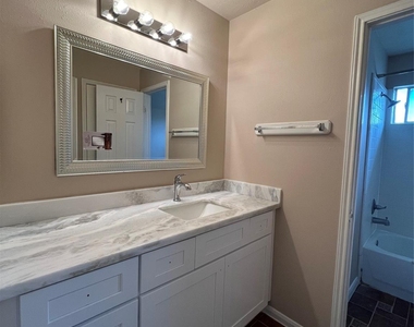 4903 Lochman - Photo Thumbnail 5