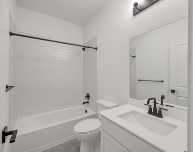 516 Monarch Trail - Photo Thumbnail 15
