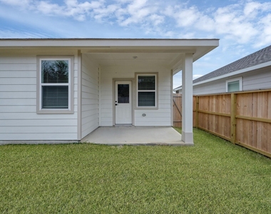 516 Monarch Trail - Photo Thumbnail 17