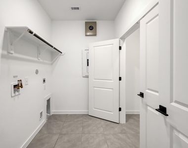 516 Monarch Trail - Photo Thumbnail 9