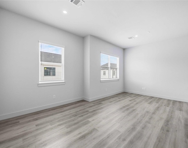 4606 Indie Heights Lane - Photo Thumbnail 6
