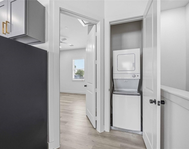 4606 Indie Heights Lane - Photo Thumbnail 16