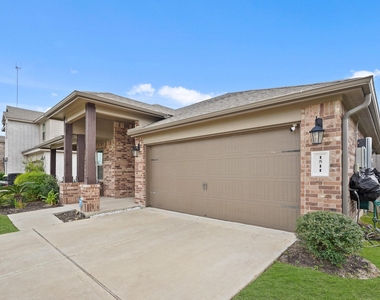 1511 Maple Ridge Drive - Photo Thumbnail 40