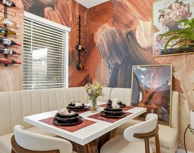 1511 Maple Ridge Drive - Photo Thumbnail 16
