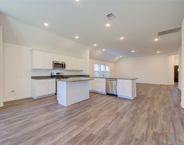 5419 Tourmaline Way - Photo Thumbnail 20