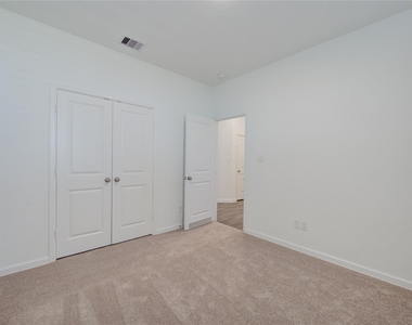 5419 Tourmaline Way - Photo Thumbnail 11