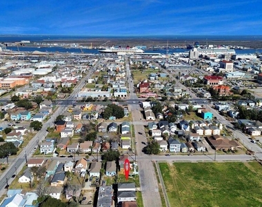 1213 28th St - Photo Thumbnail 17