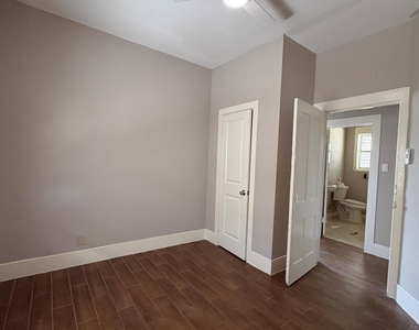 1213 28th St - Photo Thumbnail 22