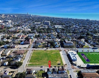 1213 28th St - Photo Thumbnail 16