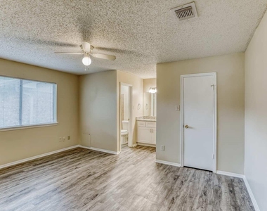 22006 Castle Springs Drive - Photo Thumbnail 7
