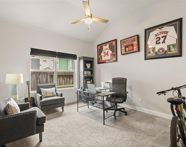 6027 Thief River Falls Drive - Photo Thumbnail 13
