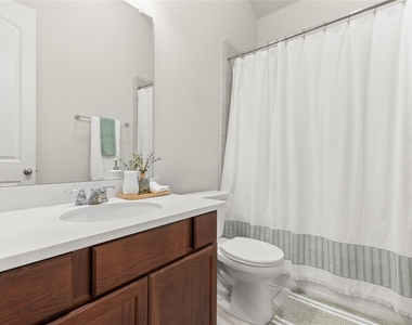 6027 Thief River Falls Drive - Photo Thumbnail 17
