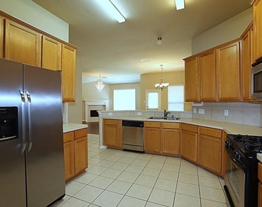 25315 Calico Woods Lane - Photo Thumbnail 4