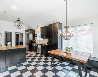 7519 Stonesfield Place - Photo Thumbnail 8