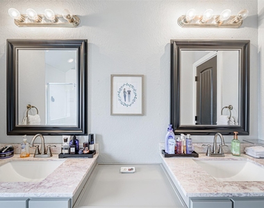 7519 Stonesfield Place - Photo Thumbnail 22